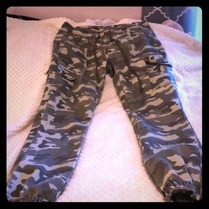 Never worn camo jeans
